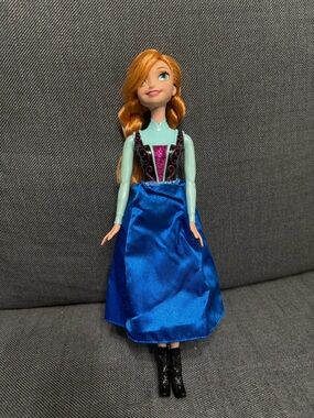 Disney Anna Doll in Blue Satin Skirt with Mint Bodice